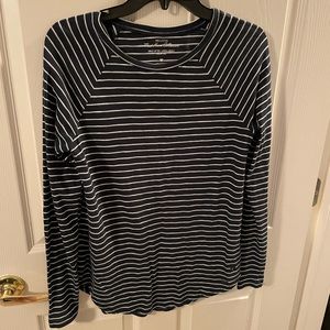 Striped long sleeve tee